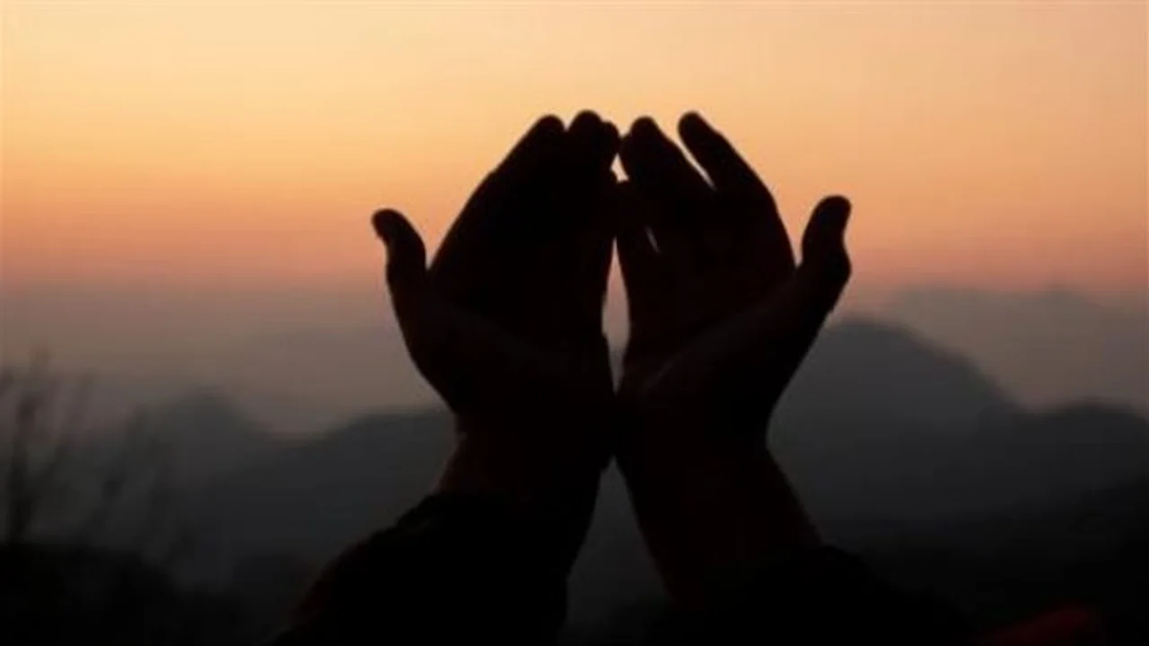 ارفع طاقتك.. أذكار الصباح تضمن سكينة القلب والروح